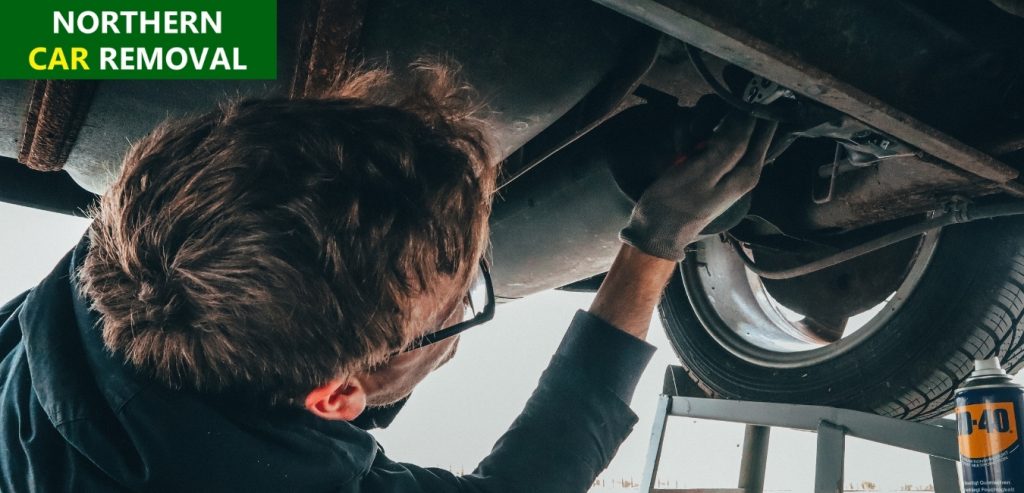 Who Should Work on Your Car: The Dealership or a Local Mechanic?