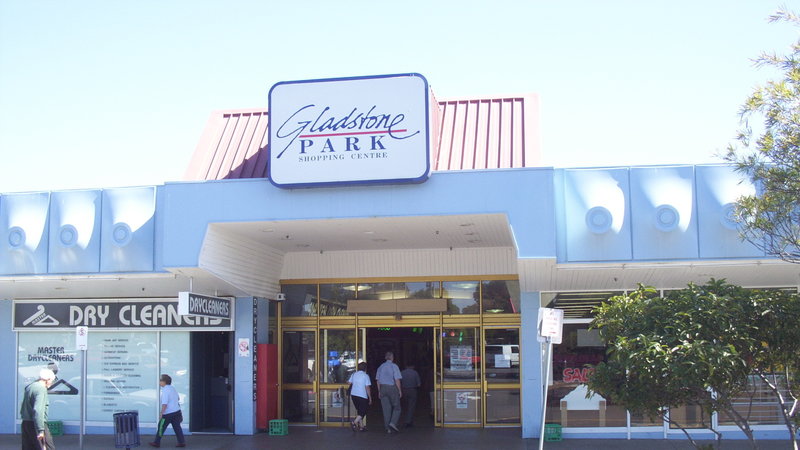 Gladstone Park Shopping Centre Gladstone Park Shopping Centre