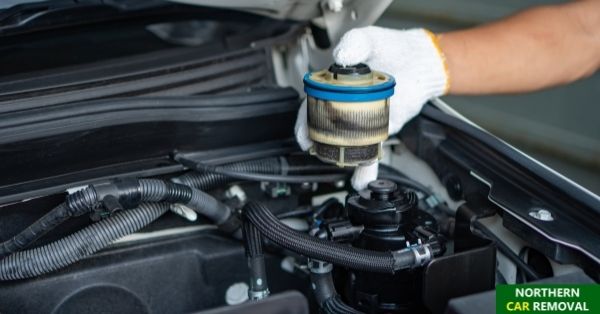 Replacing a fuel filter